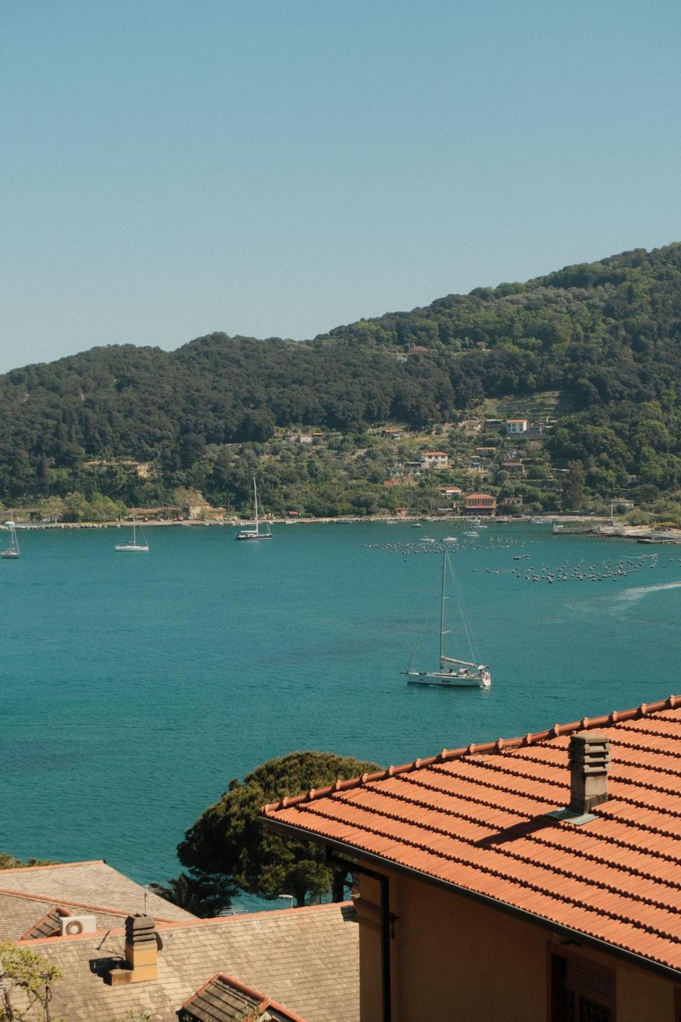 Casa Vacanze Ibiscus Porto Venere Buitenkant foto