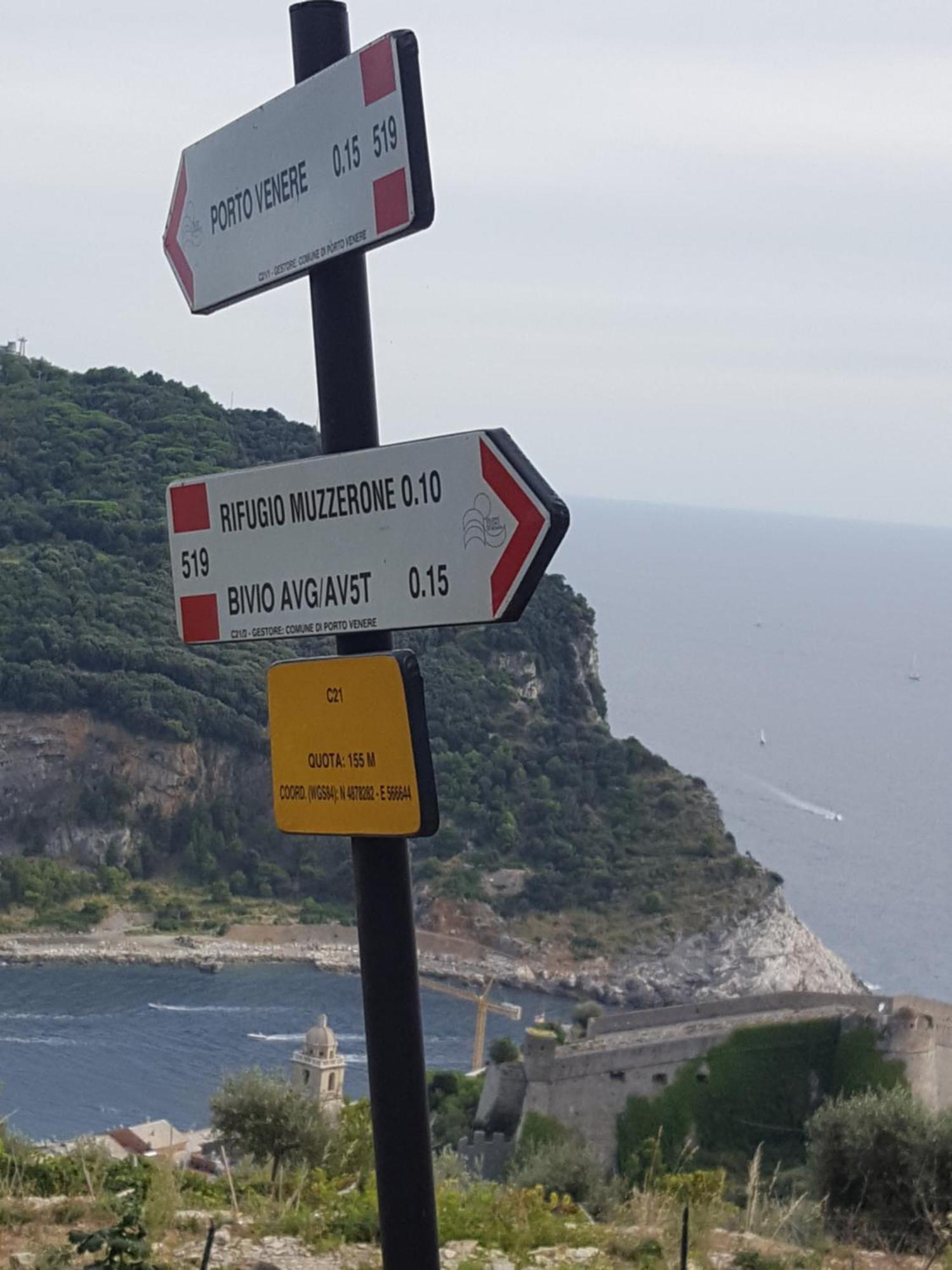 Casa Vacanze Ibiscus Porto Venere Buitenkant foto