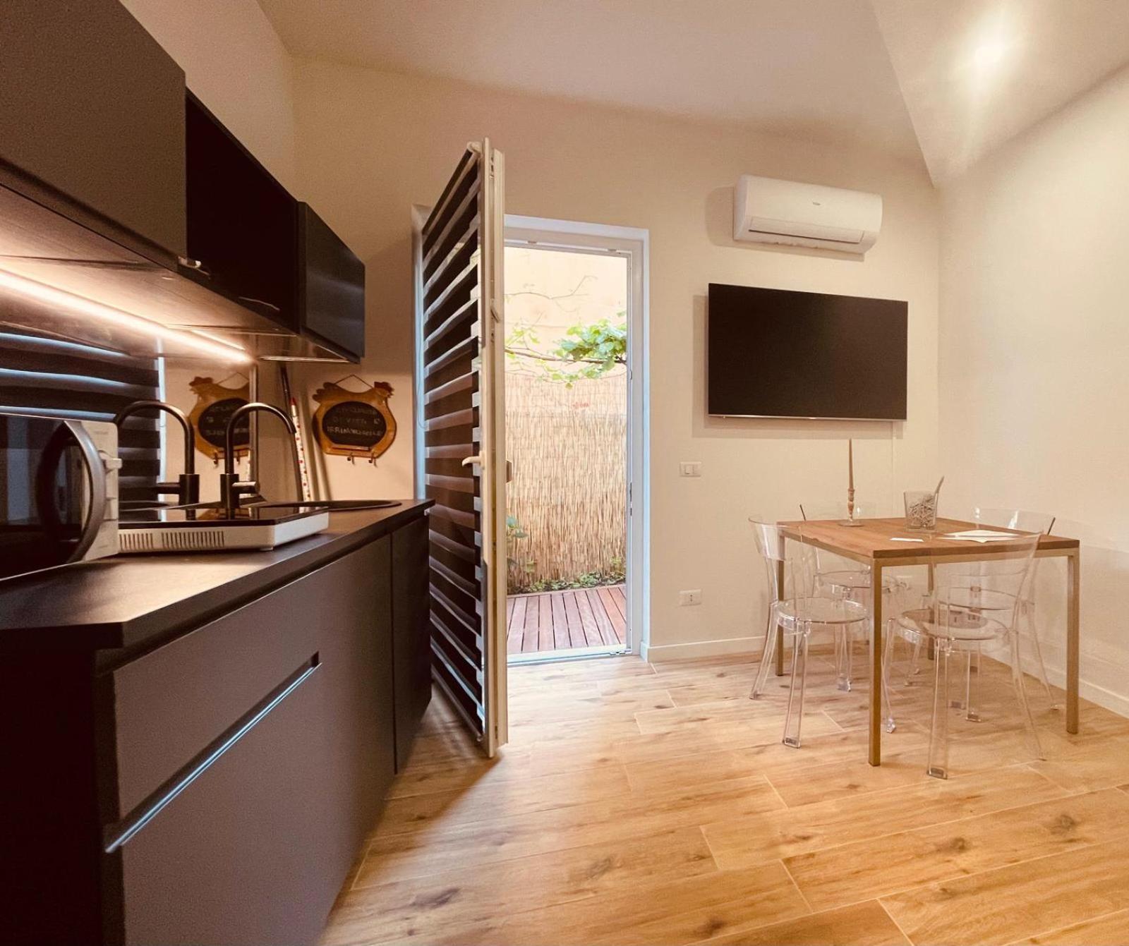 Casa Vacanze Ibiscus Porto Venere Buitenkant foto